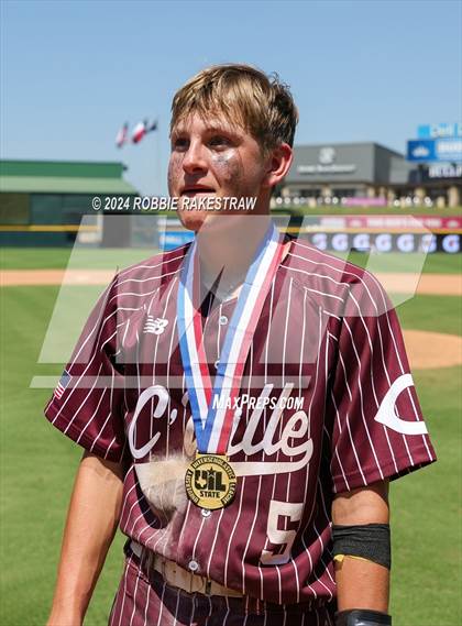 Thumbnail 2 in Hawley vs. Collinsville (UIL 2A Baseball Final Medal Ceremony) photogallery.
