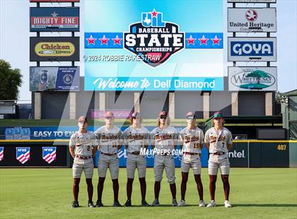 Thumbnail 2 in Hawley vs. Collinsville (UIL 2A Baseball Final Medal Ceremony) photogallery.