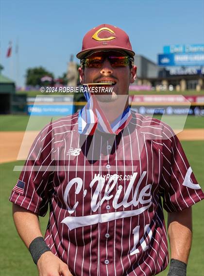 Thumbnail 3 in Hawley vs. Collinsville (UIL 2A Baseball Final Medal Ceremony) photogallery.