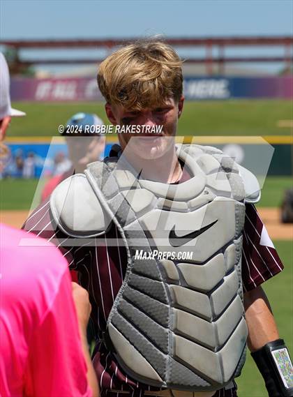Thumbnail 2 in Hawley vs. Collinsville (UIL 2A Baseball Final Medal Ceremony) photogallery.