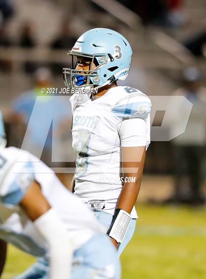 Thumbnail 2 in Highland vs South photogallery.