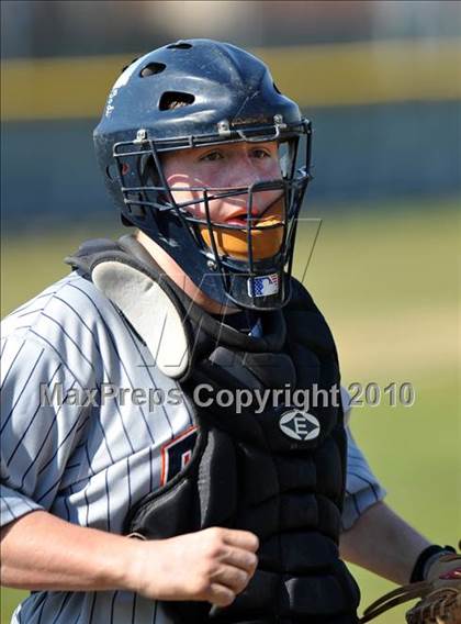 Thumbnail 2 in Naaman Forest vs. McKinney North (Carrollton Diamond Classic) photogallery.