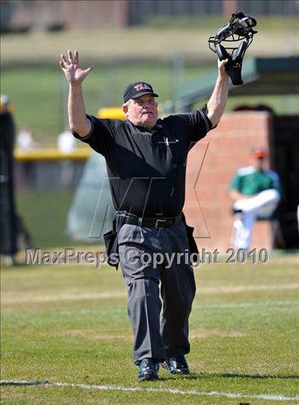 Thumbnail 2 in Naaman Forest vs. McKinney North (Carrollton Diamond Classic) photogallery.