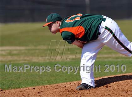 Thumbnail 3 in Naaman Forest vs. McKinney North (Carrollton Diamond Classic) photogallery.
