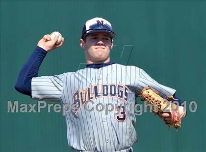Thumbnail 3 in Naaman Forest vs. McKinney North (Carrollton Diamond Classic) photogallery.