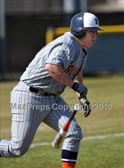 Thumbnail 2 in Naaman Forest vs. McKinney North (Carrollton Diamond Classic) photogallery.