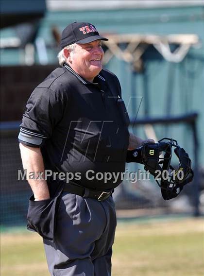 Thumbnail 1 in Naaman Forest vs. McKinney North (Carrollton Diamond Classic) photogallery.