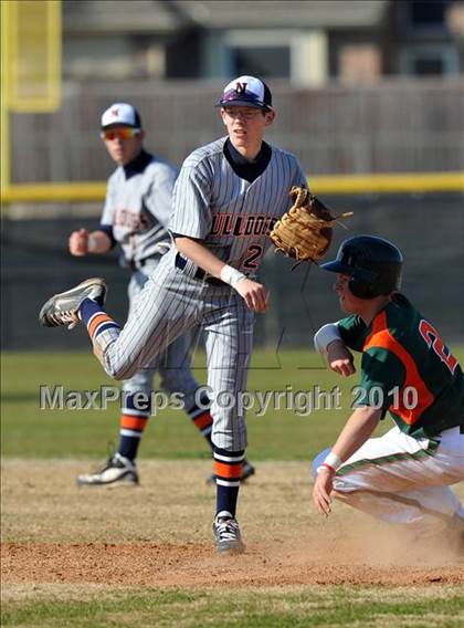Thumbnail 2 in Naaman Forest vs. McKinney North (Carrollton Diamond Classic) photogallery.