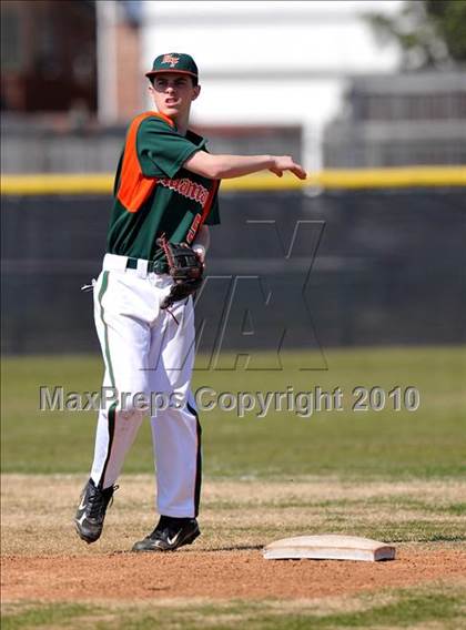 Thumbnail 1 in Naaman Forest vs. McKinney North (Carrollton Diamond Classic) photogallery.