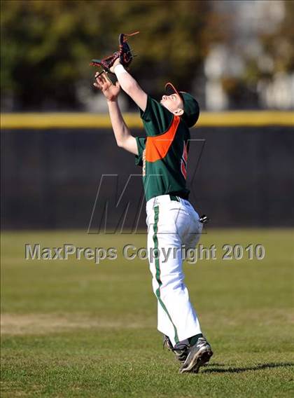 Thumbnail 2 in Naaman Forest vs. McKinney North (Carrollton Diamond Classic) photogallery.