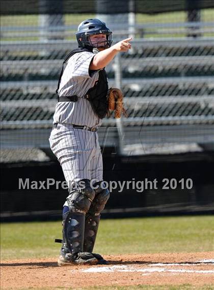 Thumbnail 3 in Naaman Forest vs. McKinney North (Carrollton Diamond Classic) photogallery.