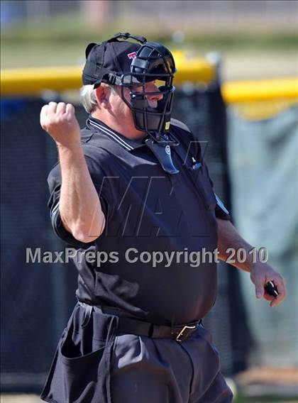 Thumbnail 1 in Naaman Forest vs. McKinney North (Carrollton Diamond Classic) photogallery.