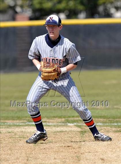 Thumbnail 3 in Naaman Forest vs. McKinney North (Carrollton Diamond Classic) photogallery.