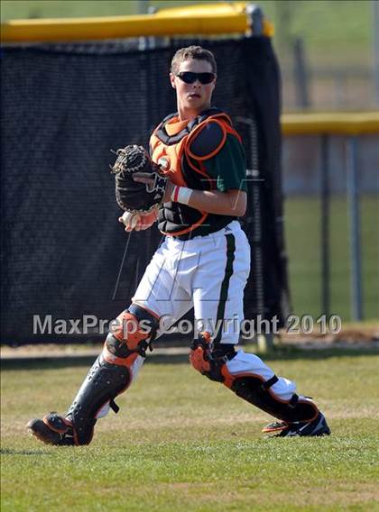 Thumbnail 2 in Naaman Forest vs. McKinney North (Carrollton Diamond Classic) photogallery.