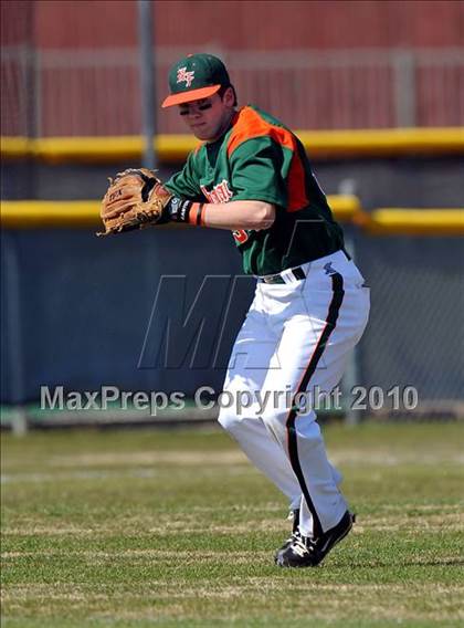Thumbnail 3 in Naaman Forest vs. McKinney North (Carrollton Diamond Classic) photogallery.