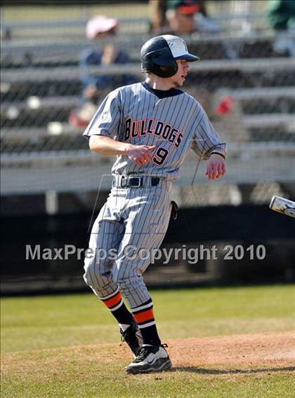Thumbnail 3 in Naaman Forest vs. McKinney North (Carrollton Diamond Classic) photogallery.