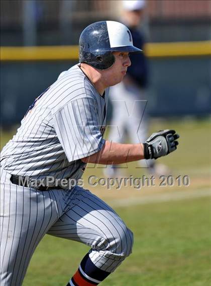 Thumbnail 3 in Naaman Forest vs. McKinney North (Carrollton Diamond Classic) photogallery.