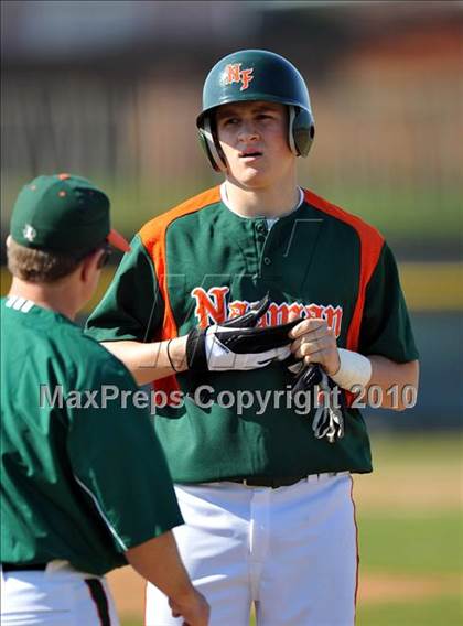 Thumbnail 2 in Naaman Forest vs. McKinney North (Carrollton Diamond Classic) photogallery.