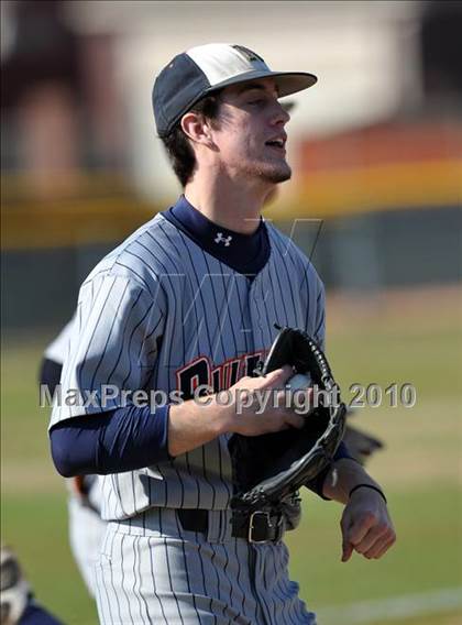 Thumbnail 2 in Naaman Forest vs. McKinney North (Carrollton Diamond Classic) photogallery.