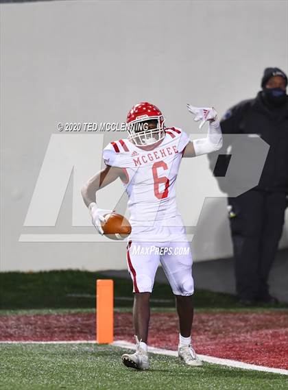 Thumbnail 2 in Harding Academy vs. McGehee (AAA 3A Final) photogallery.