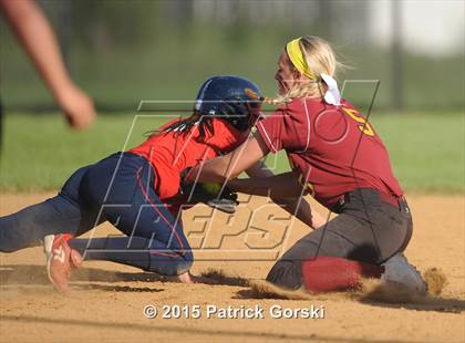 Thumbnail 3 in Schaumburg vs Conant (IHSA Class 4A Sectional) photogallery.