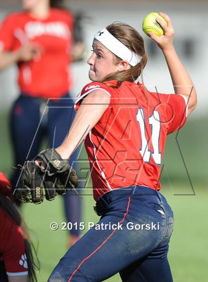 Thumbnail 1 in Schaumburg vs Conant (IHSA Class 4A Sectional) photogallery.