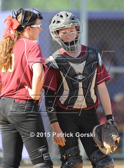 Thumbnail 1 in Schaumburg vs Conant (IHSA Class 4A Sectional) photogallery.