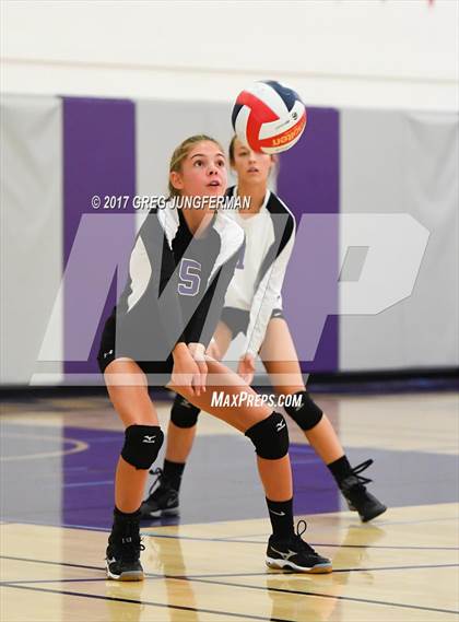 Thumbnail 1 in Montgomery @ Petaluma photogallery.