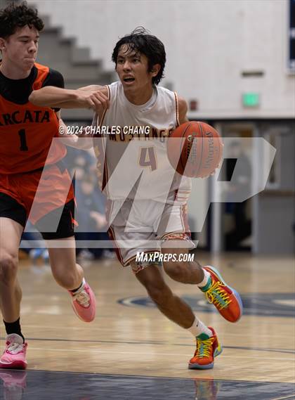 Thumbnail 2 in Arcata vs. Lincoln (Bambauer Tournament) photogallery.