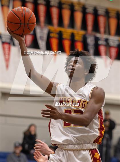 Thumbnail 3 in Arcata vs. Lincoln (Bambauer Tournament) photogallery.