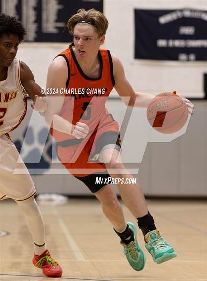 Thumbnail 3 in Arcata vs. Lincoln (Bambauer Tournament) photogallery.