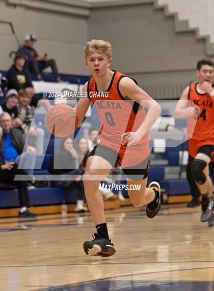 Thumbnail 3 in Arcata vs. Lincoln (Bambauer Tournament) photogallery.