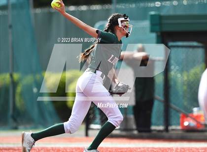 Thumbnail 1 in West Linn vs Jesuit (OSAA 6A 1st Round) photogallery.