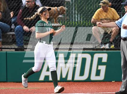 Thumbnail 1 in West Linn vs Jesuit (OSAA 6A 1st Round) photogallery.