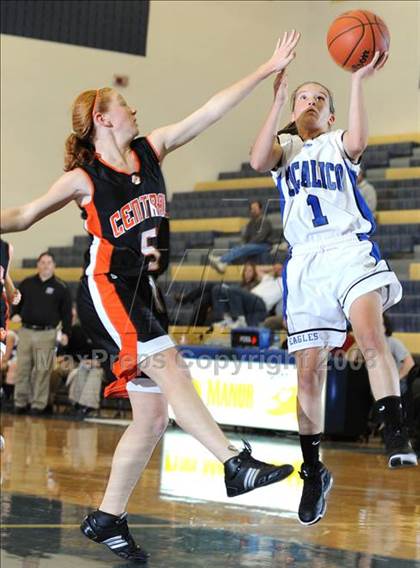 Thumbnail 2 in Central York vs Cocalico (Comet Classic) photogallery.