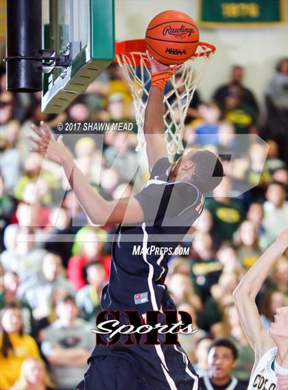 Thumbnail 2 in Coloma vs Benton Harbor (MHSAA District Playoff) photogallery.
