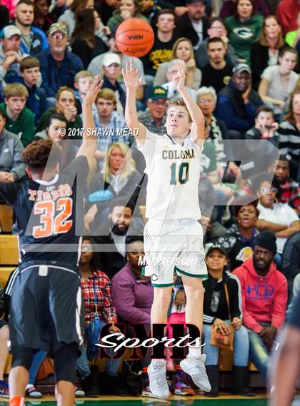 Thumbnail 2 in Coloma vs Benton Harbor (MHSAA District Playoff) photogallery.