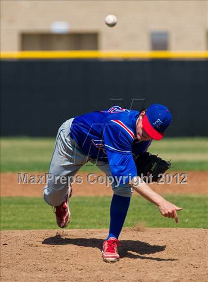 Thumbnail 3 in Reno vs. San Juan Hills photogallery.