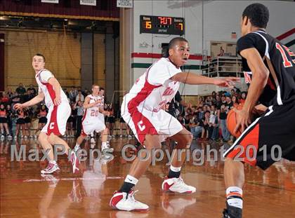 Thumbnail 2 in Mt. Vernon vs Centralia (3A Regionals Semifinals) photogallery.