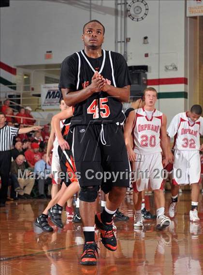 Thumbnail 3 in Mt. Vernon vs Centralia (3A Regionals Semifinals) photogallery.