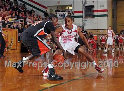 Thumbnail 1 in Mt. Vernon vs Centralia (3A Regionals Semifinals) photogallery.