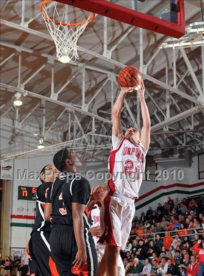 Thumbnail 3 in Mt. Vernon vs Centralia (3A Regionals Semifinals) photogallery.