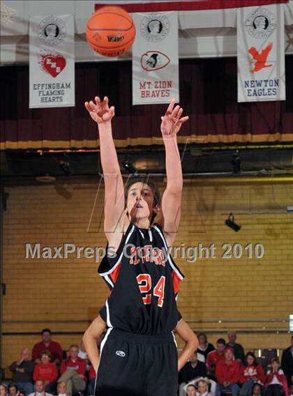 Thumbnail 3 in Mt. Vernon vs Centralia (3A Regionals Semifinals) photogallery.