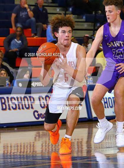 Thumbnail 3 in Mater Dei vs. St. Augustine (Tarkanian Classic) photogallery.