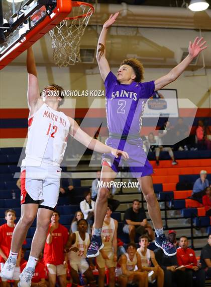 Thumbnail 1 in Mater Dei vs. St. Augustine (Tarkanian Classic) photogallery.