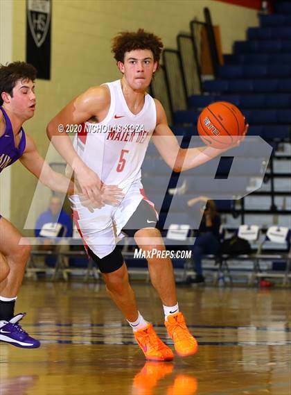 Thumbnail 2 in Mater Dei vs. St. Augustine (Tarkanian Classic) photogallery.