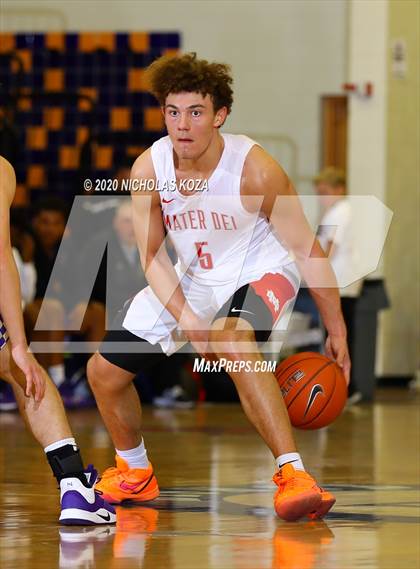 Thumbnail 1 in Mater Dei vs. St. Augustine (Tarkanian Classic) photogallery.