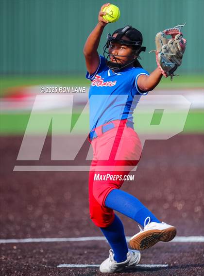 Thumbnail 1 in Moore @ Mustang photogallery.