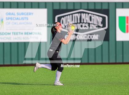 Thumbnail 3 in Moore @ Mustang photogallery.