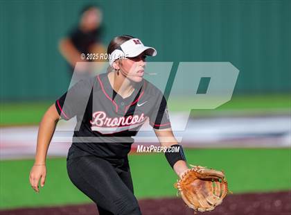 Thumbnail 2 in Moore @ Mustang photogallery.